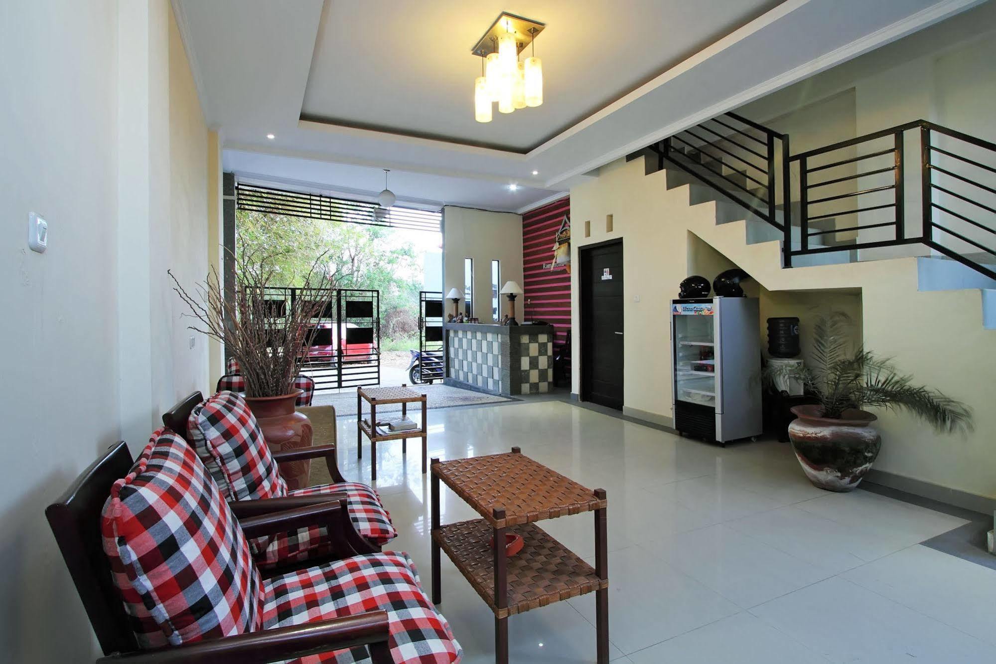 Отель Ramantika Bali House Джимбаран Экстерьер фото